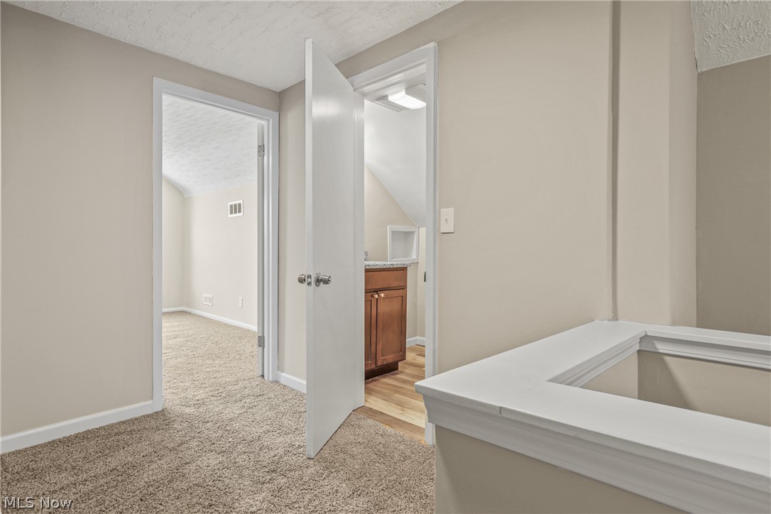5527 Wilson Mills Road Cleveland, OH 44143 - Photo 21 of 34