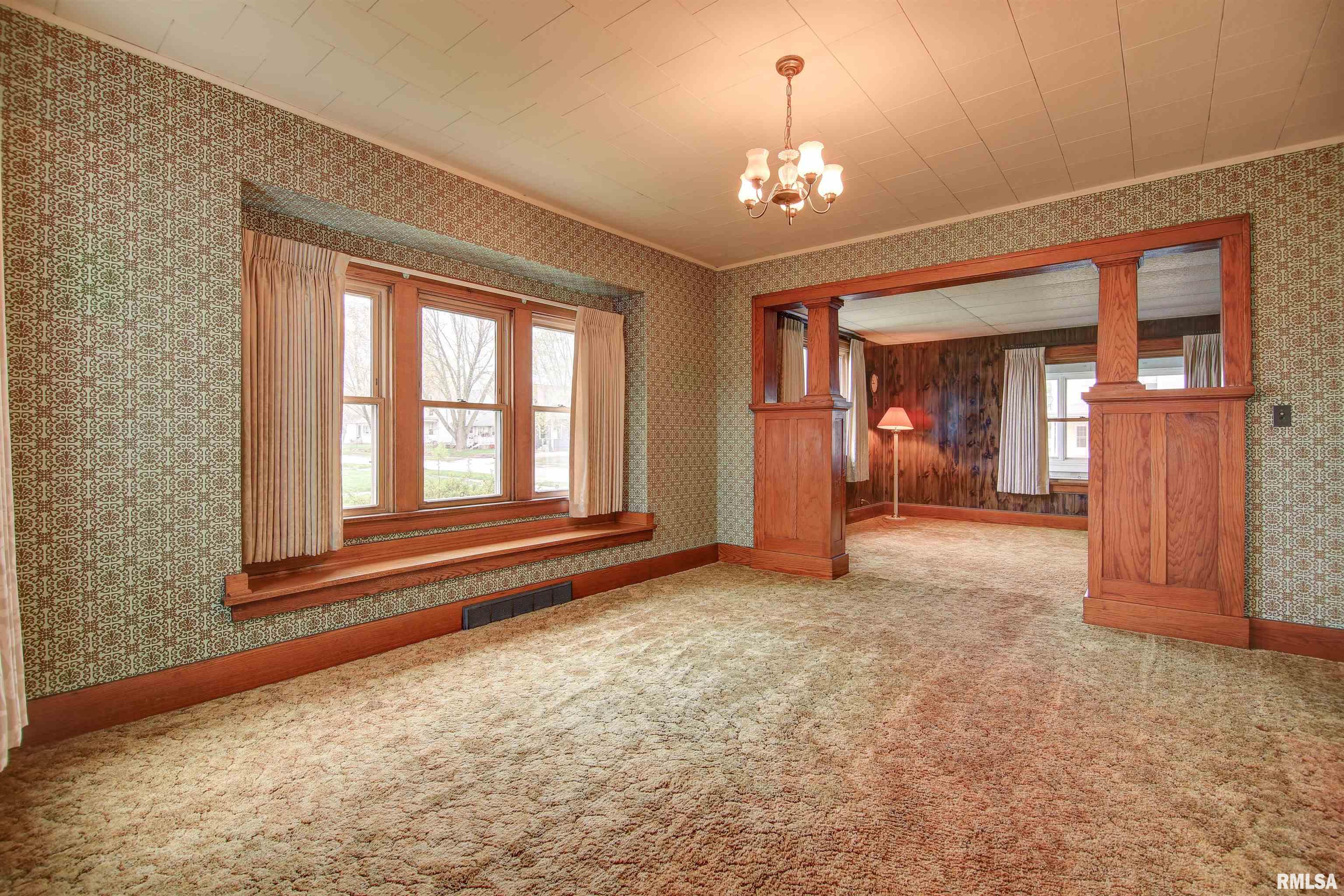 1503 Pershing Boulevard Clinton, IA 52732 - Photo 7 of 27 Gallery Image 7