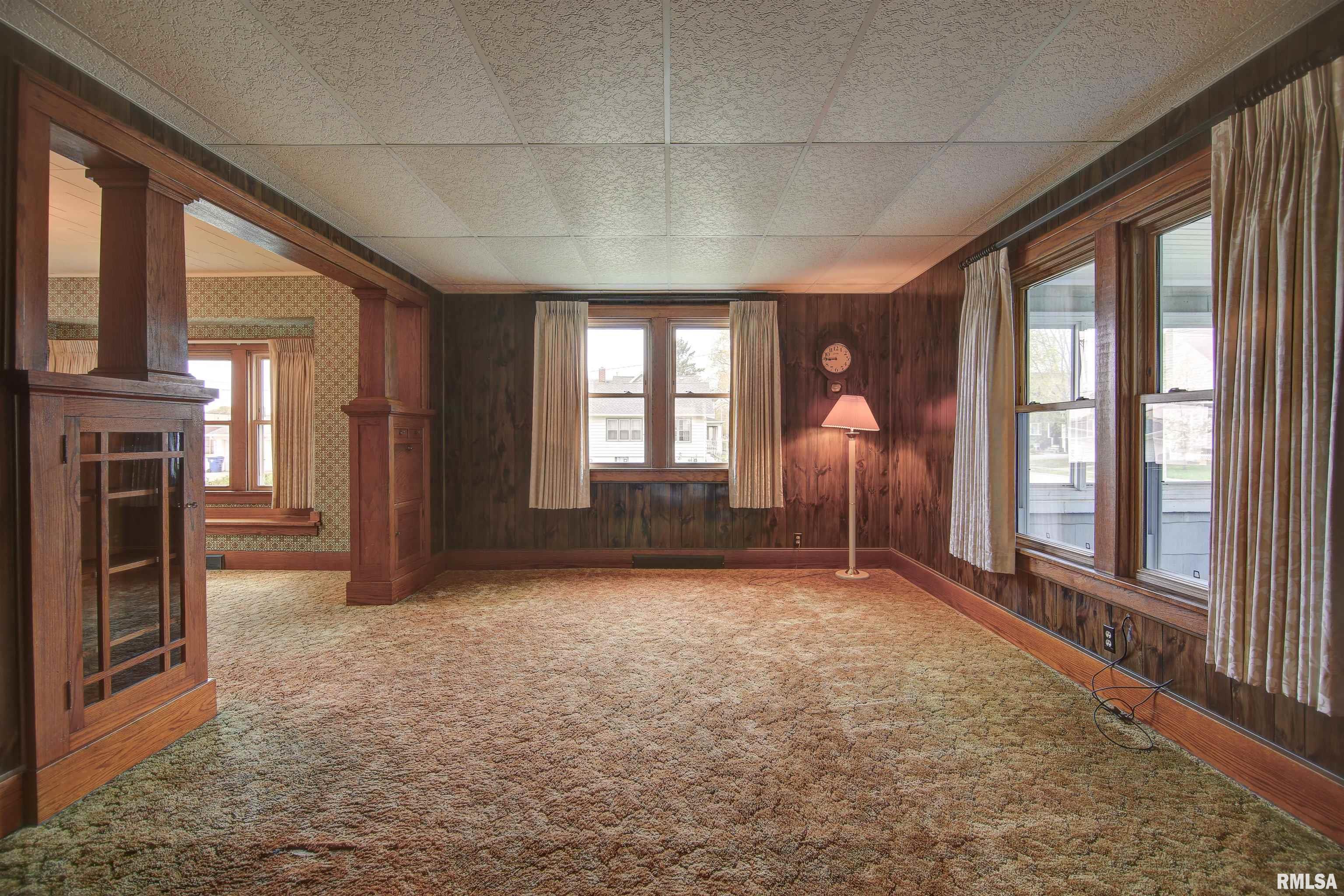 1503 Pershing Boulevard Clinton, IA 52732 - Photo 8 of 27 Gallery Image 8