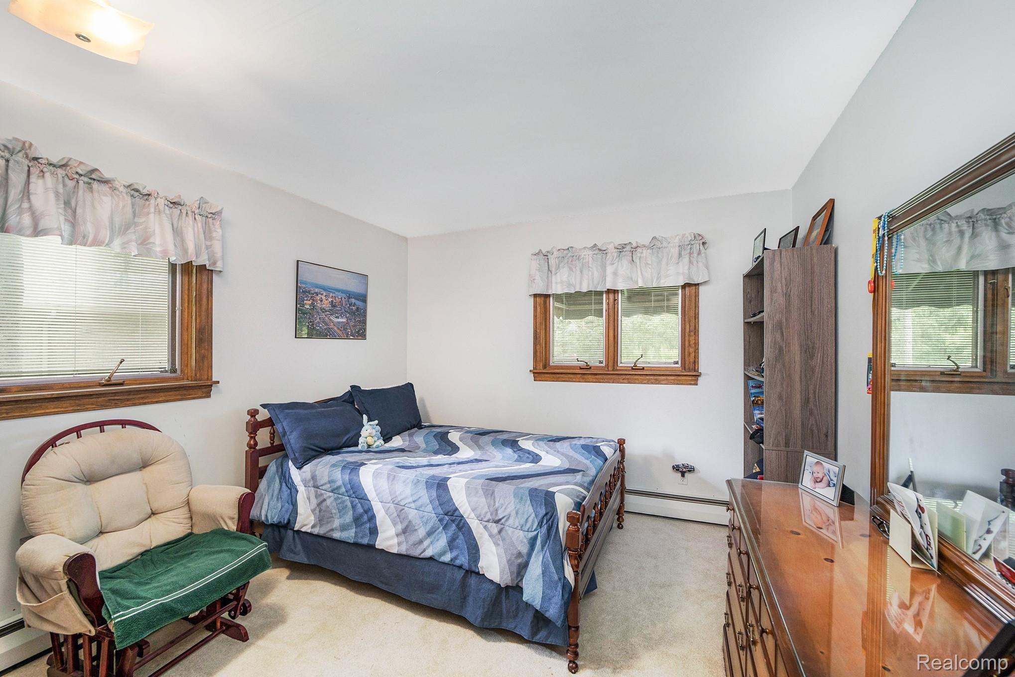 9705 Pine Knob Road Clarkston, MI 48348 - Photo 28 of 40 Bedroom 2.jpg