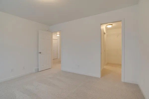 $327,200 | 2516 38th Avenue South, Moorhead, MN 56560