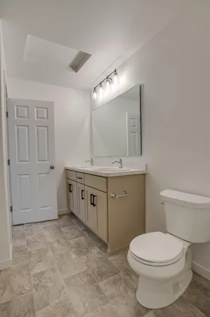$327,200 | 2516 38th Avenue South, Moorhead, MN 56560