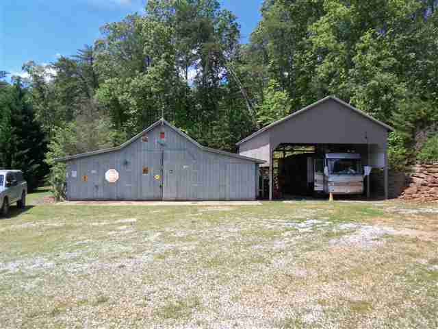 1122 East Preston McDaniel Road Pickens, SC 29671 - Photo 3 of 24