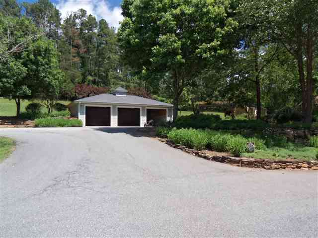 1122 East Preston McDaniel Road Pickens, SC 29671 - Photo 5 of 24