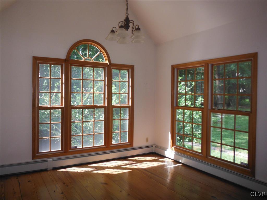 628 Sunset Road Stroudsburg, PA 18360 - Photo 14 of 36 Gallery Image 14