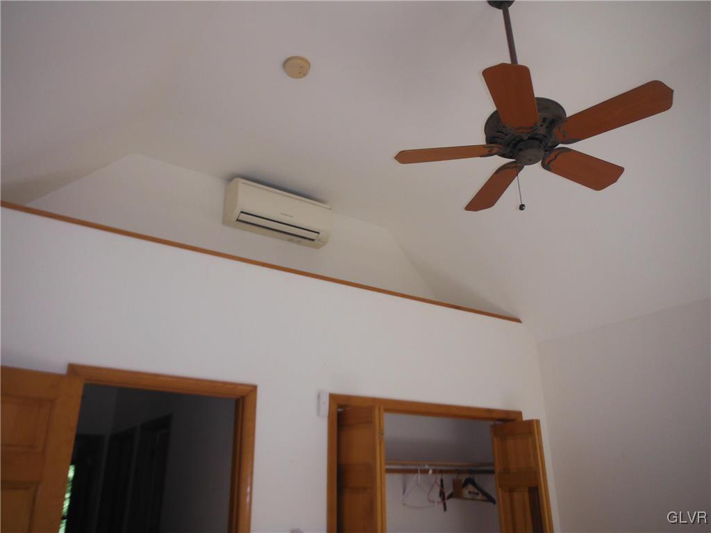 628 Sunset Road Stroudsburg, PA 18360 - Photo 17 of 36 Gallery Image 17