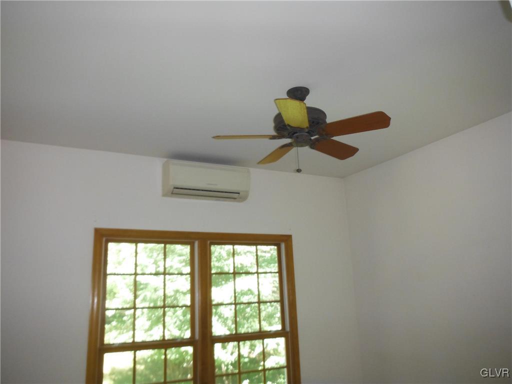 628 Sunset Road Stroudsburg, PA 18360 - Photo 19 of 36 Gallery Image 19