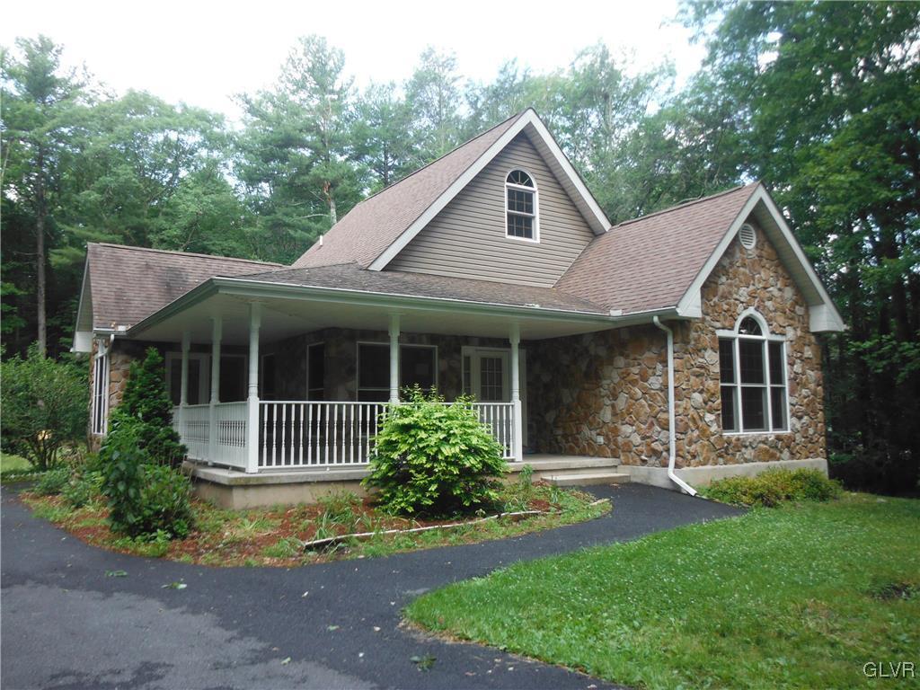 628 Sunset Road Stroudsburg, PA 18360 - Photo 2 of 36 Gallery Image 2