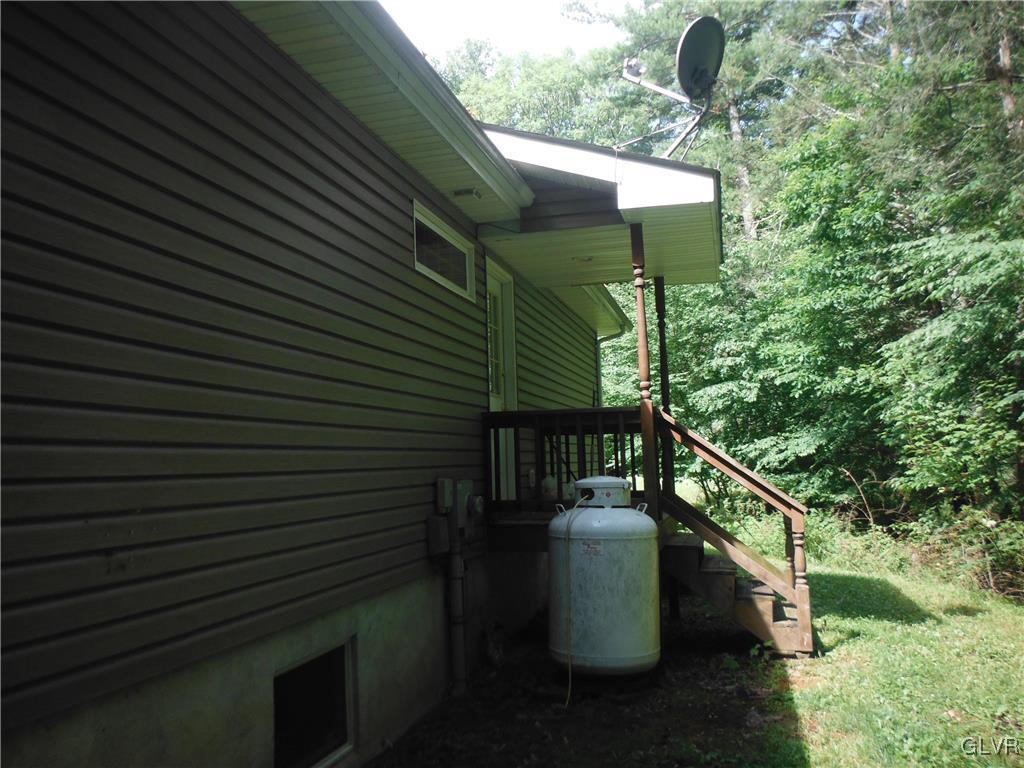 628 Sunset Road Stroudsburg, PA 18360 - Photo 10 of 36 Gallery Image 10