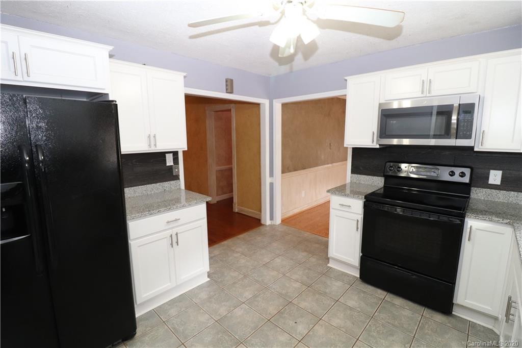 517 Holiday Road Gastonia, NC 28054 - Photo 12 of 38 Gallery Image 12