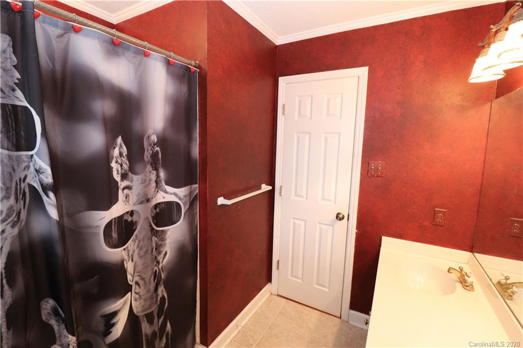 517 Holiday Road Gastonia, NC 28054 - Photo 23 of 38 Gallery Image 23
