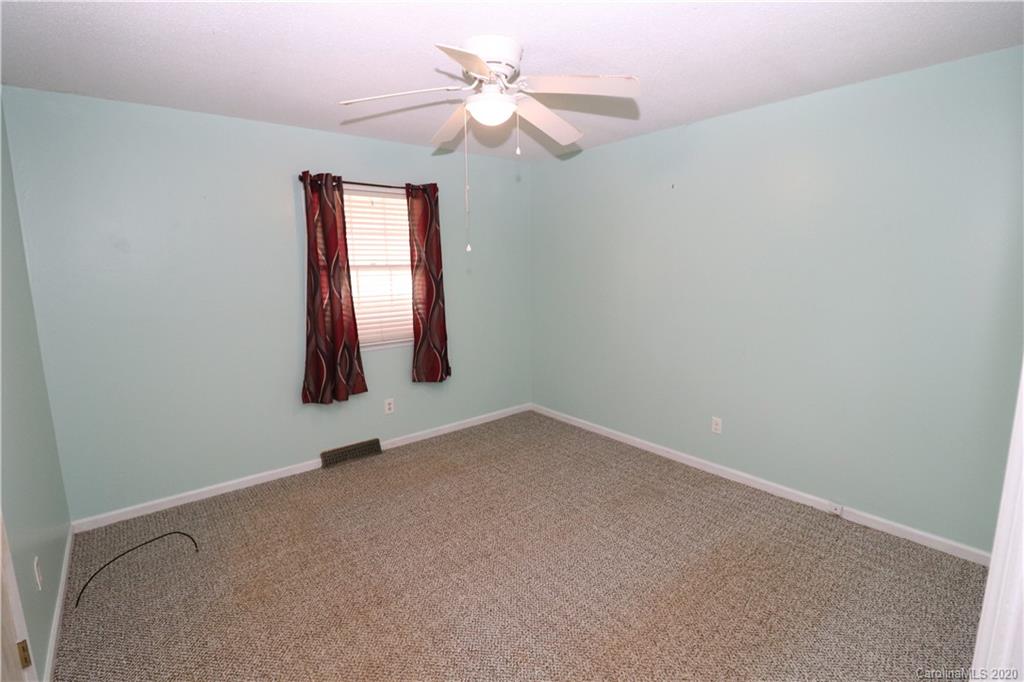 517 Holiday Road Gastonia, NC 28054 - Photo 24 of 38 Gallery Image 24