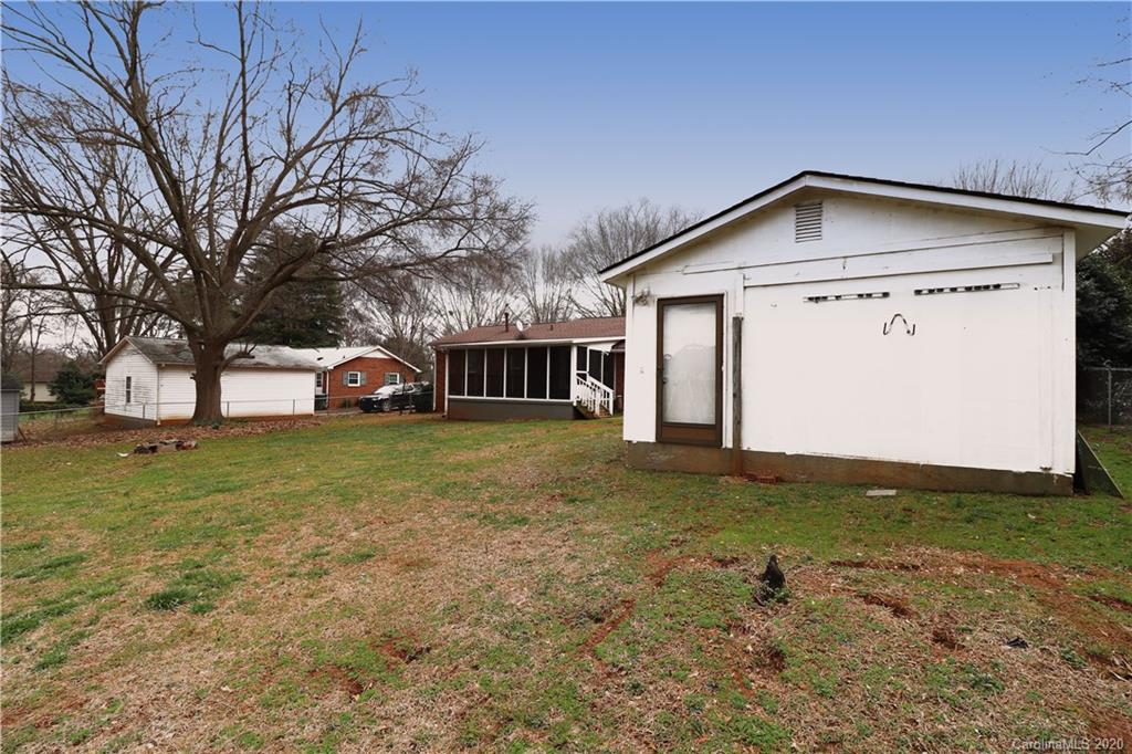 517 Holiday Road Gastonia, NC 28054 - Photo 33 of 38 Gallery Image 33