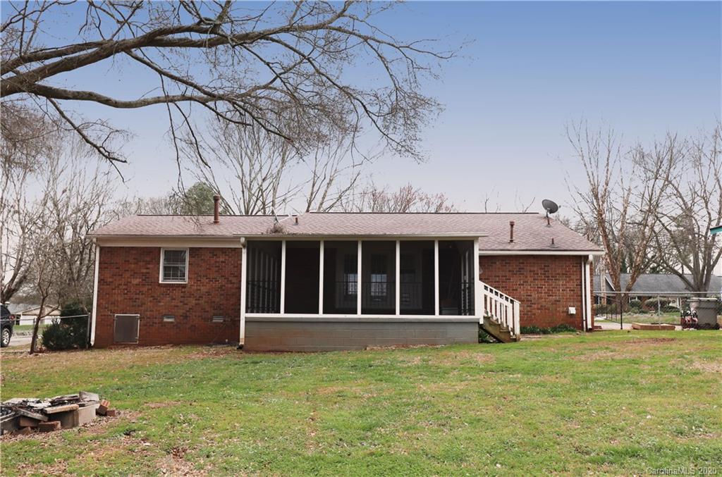 517 Holiday Road Gastonia, NC 28054 - Photo 34 of 38 Gallery Image 34