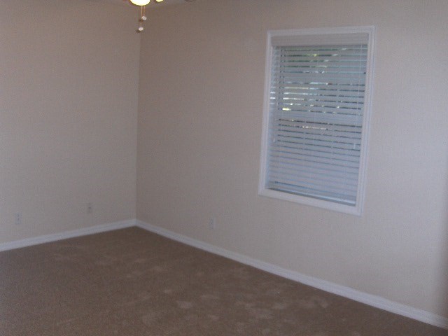 5490 Sardis Church Road Macon, GA 31216 - Photo 8 of 21 an empty room with a window