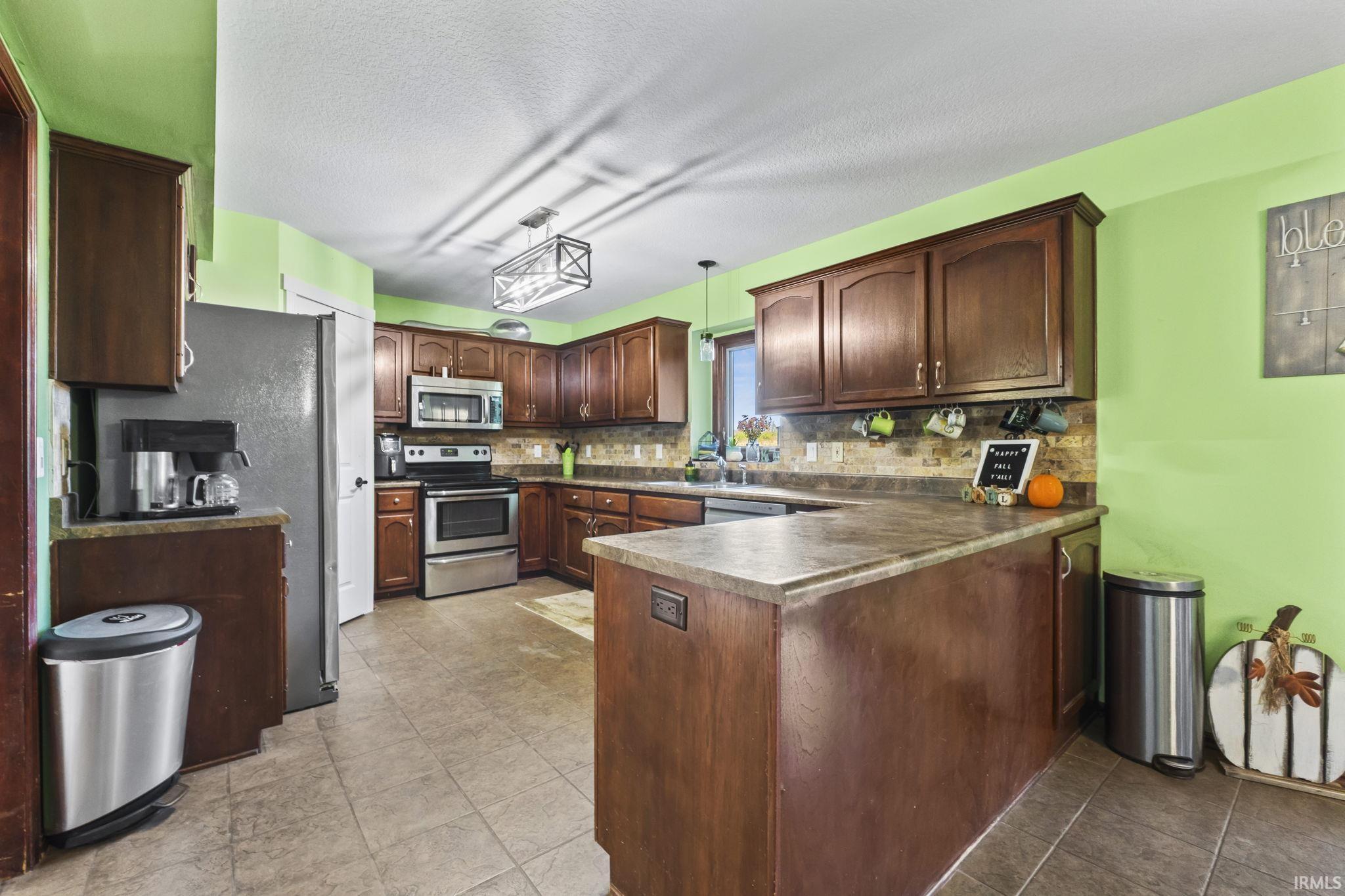 17411 Indianapolis Road Yoder, IN 46798 - Photo 14 of 34