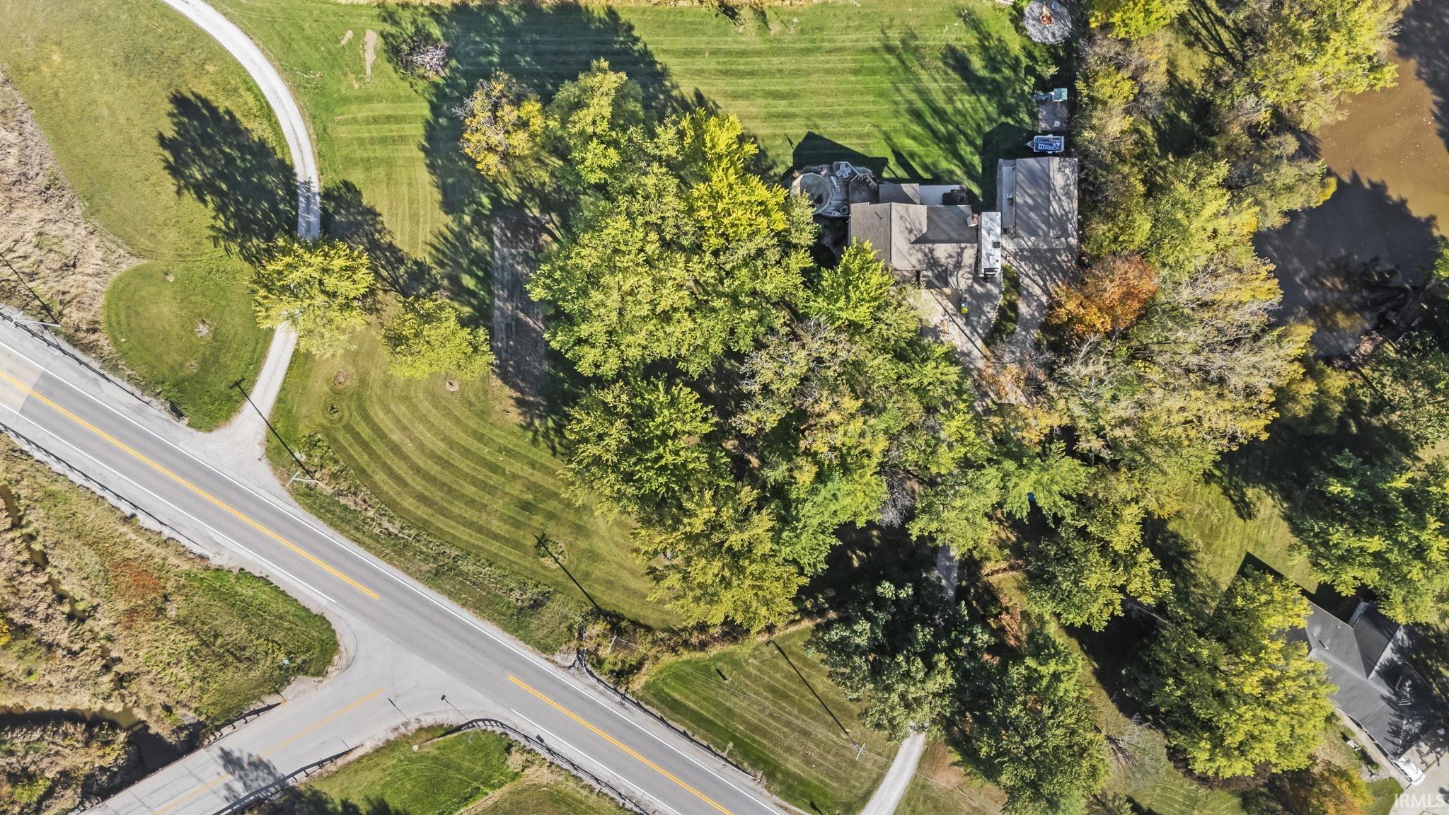 17411 Indianapolis Road Yoder, IN 46798 - Photo 5 of 34