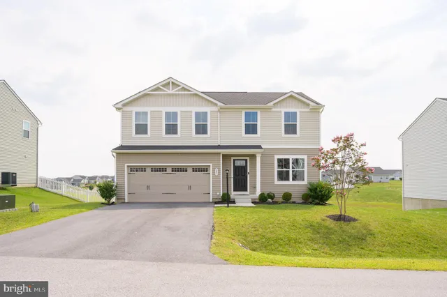 a picture of a room with a floor