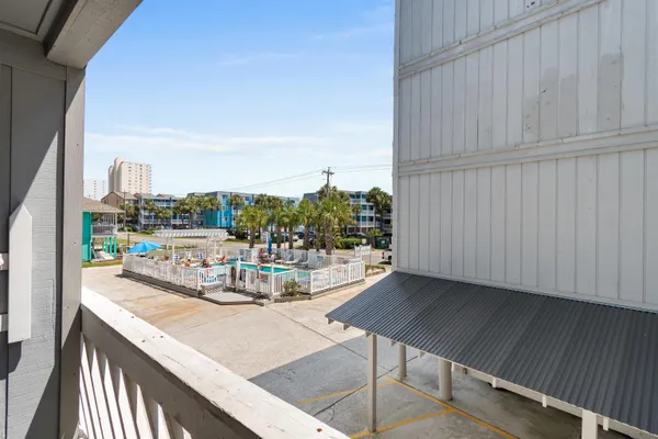 $199,000 | 627 North Waccamaw Drive, Unit 105B, Murrells Inlet, SC 29576