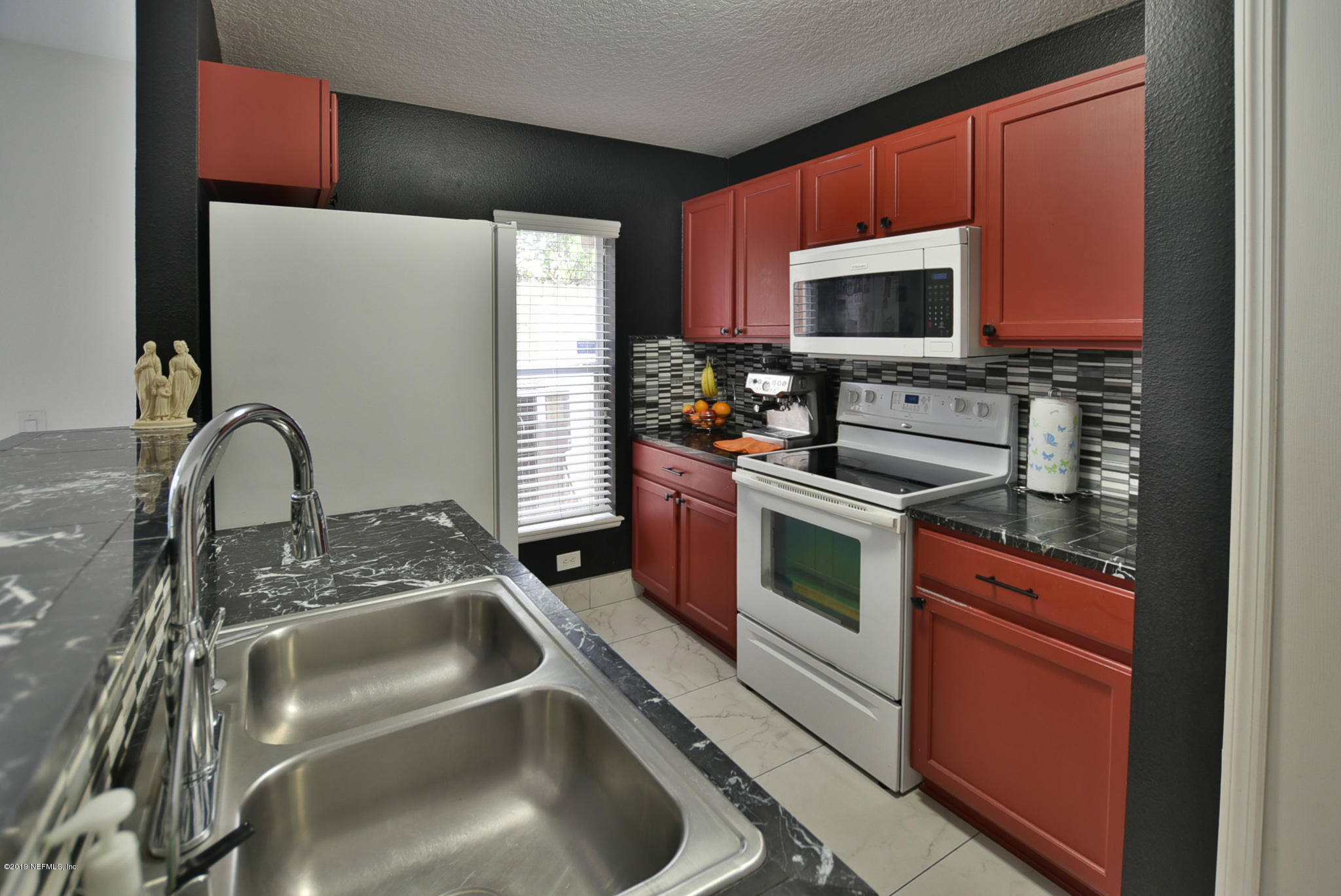 10491 Autumn Trace Road Jacksonville, FL 32257 - Photo 3 of 29 Kitchen