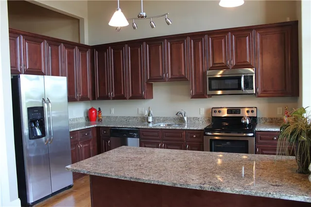 $2,165 | 624 Washington Street, Unit A103, Coventry, RI 02816