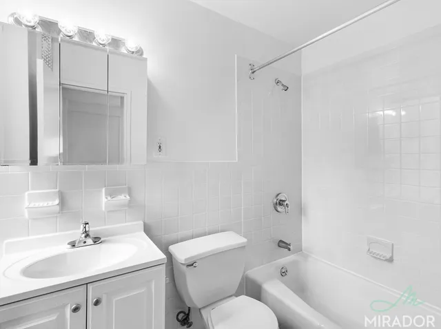 $3,500 | 132 East 45th Street, Unit 3B | Midtown East