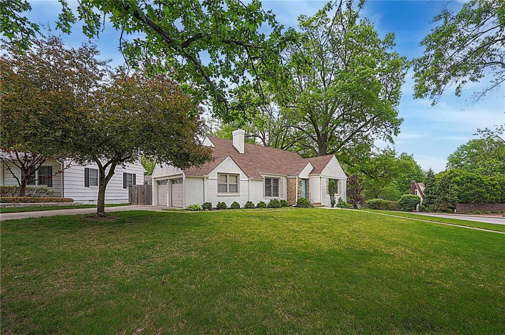 5401 Canterbury Road Fairway, KS 66205 - Photo 3 of 43