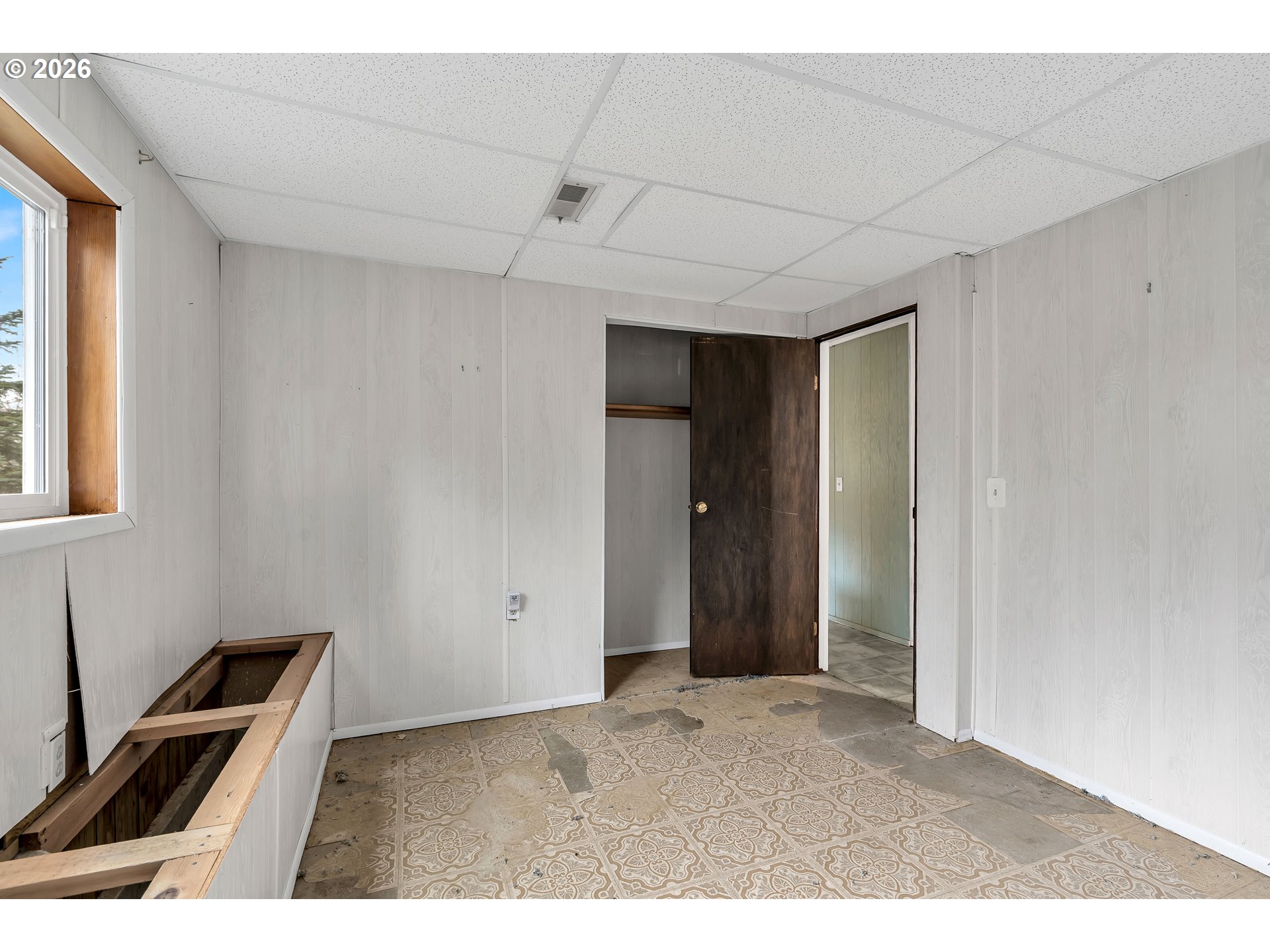 1320 Southwest 31st Street Gresham, OR 97080 - Photo 30 of 48 a view interior of the house