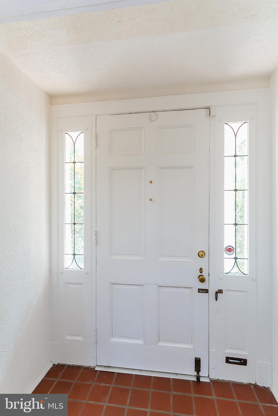 3806 Juniper Road Baltimore, MD 21218 - Photo 2 of 66 Foyer.