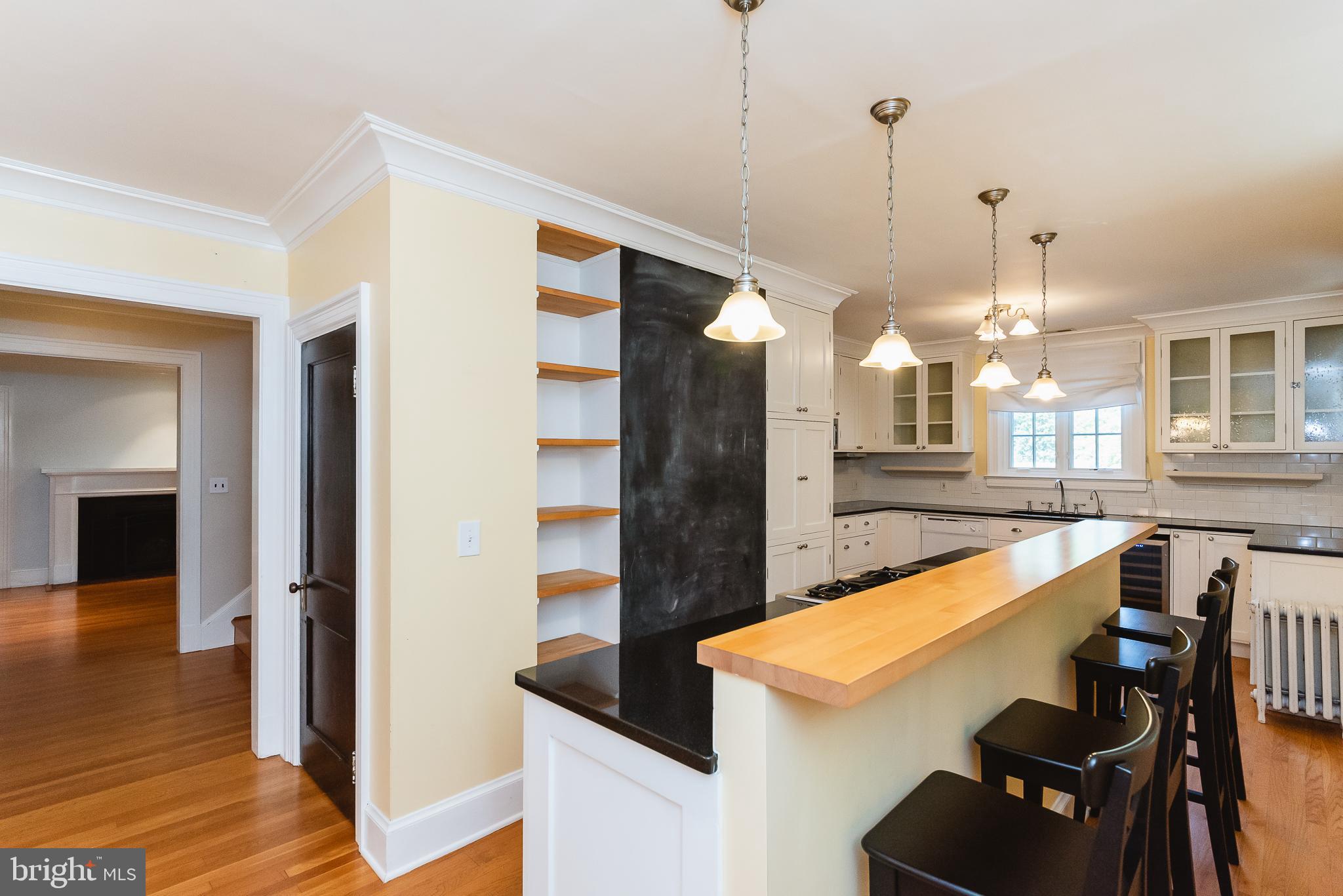 3806 Juniper Road Baltimore, MD 21218 - Photo 14 of 66 Kitchen w/pendant lighting.