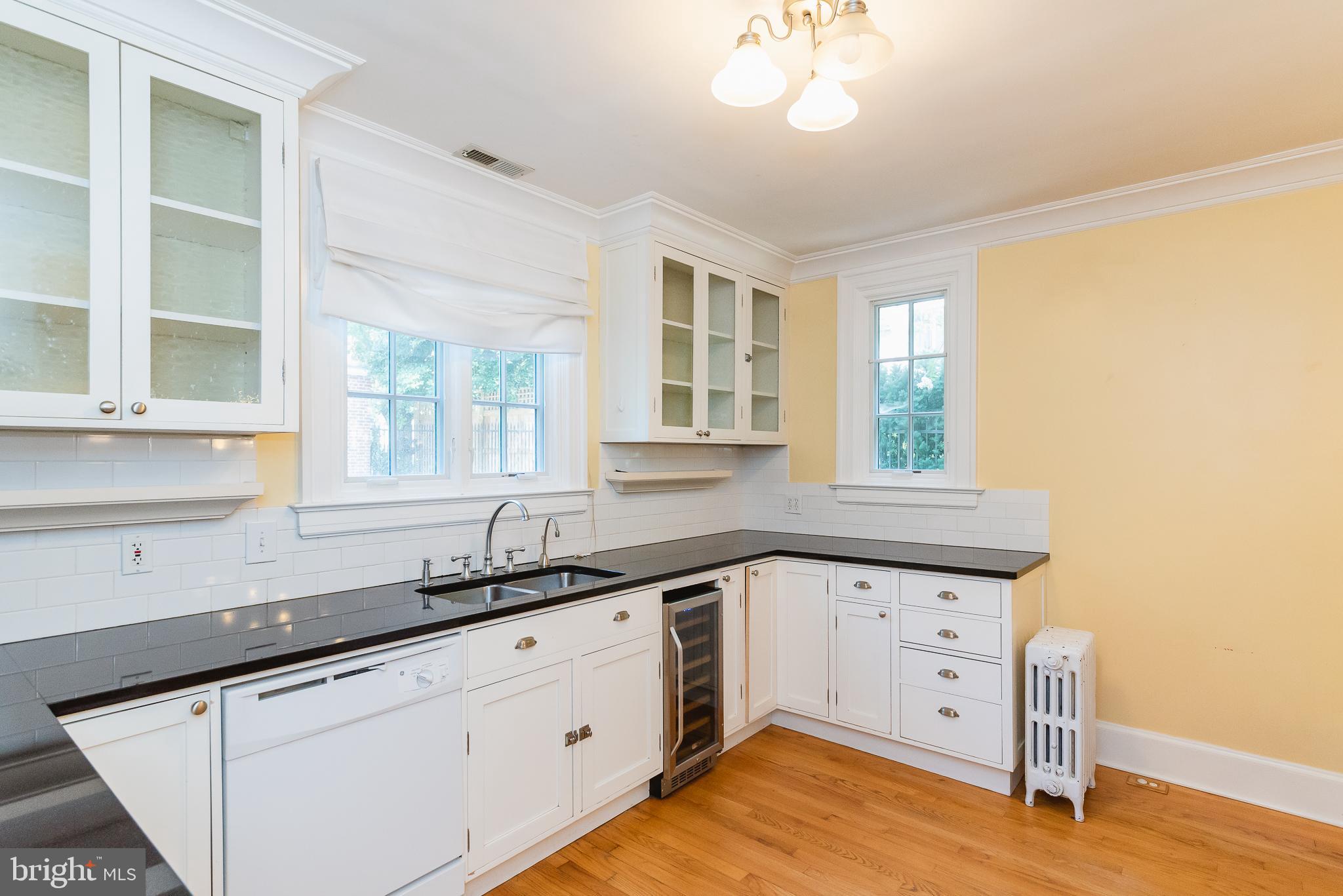 3806 Juniper Road Baltimore, MD 21218 - Photo 17 of 66 Kitchen w/plenty of cabinetry.