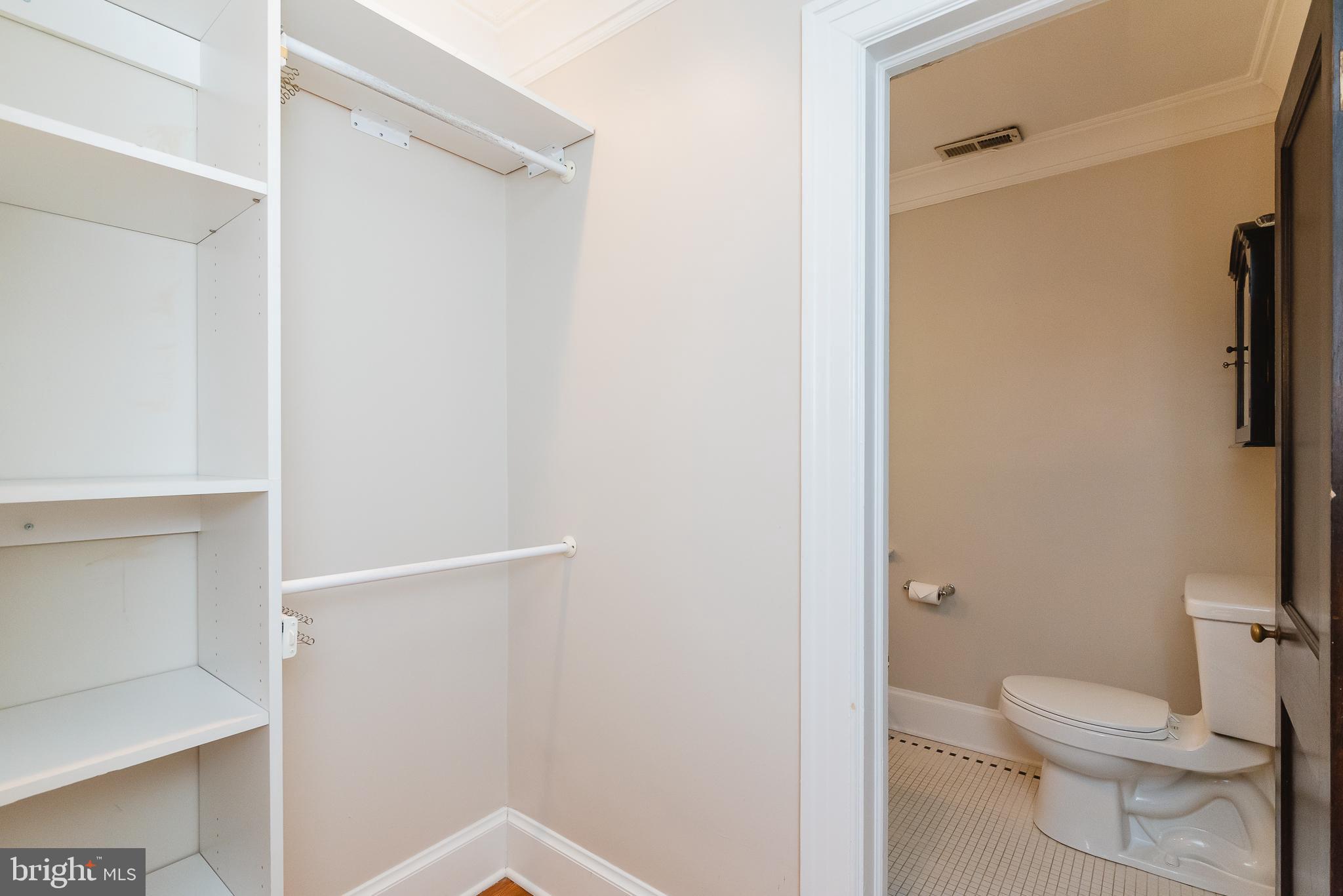 3806 Juniper Road Baltimore, MD 21218 - Photo 46 of 66 Upper level II full bath.