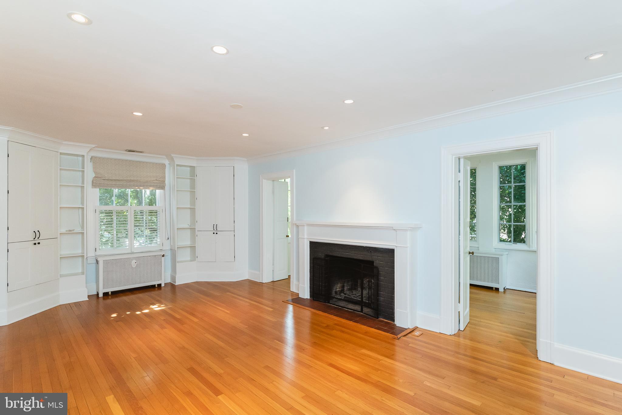 3806 Juniper Road Baltimore, MD 21218 - Photo 7 of 66 Living room w/wood-burning fireplace.
