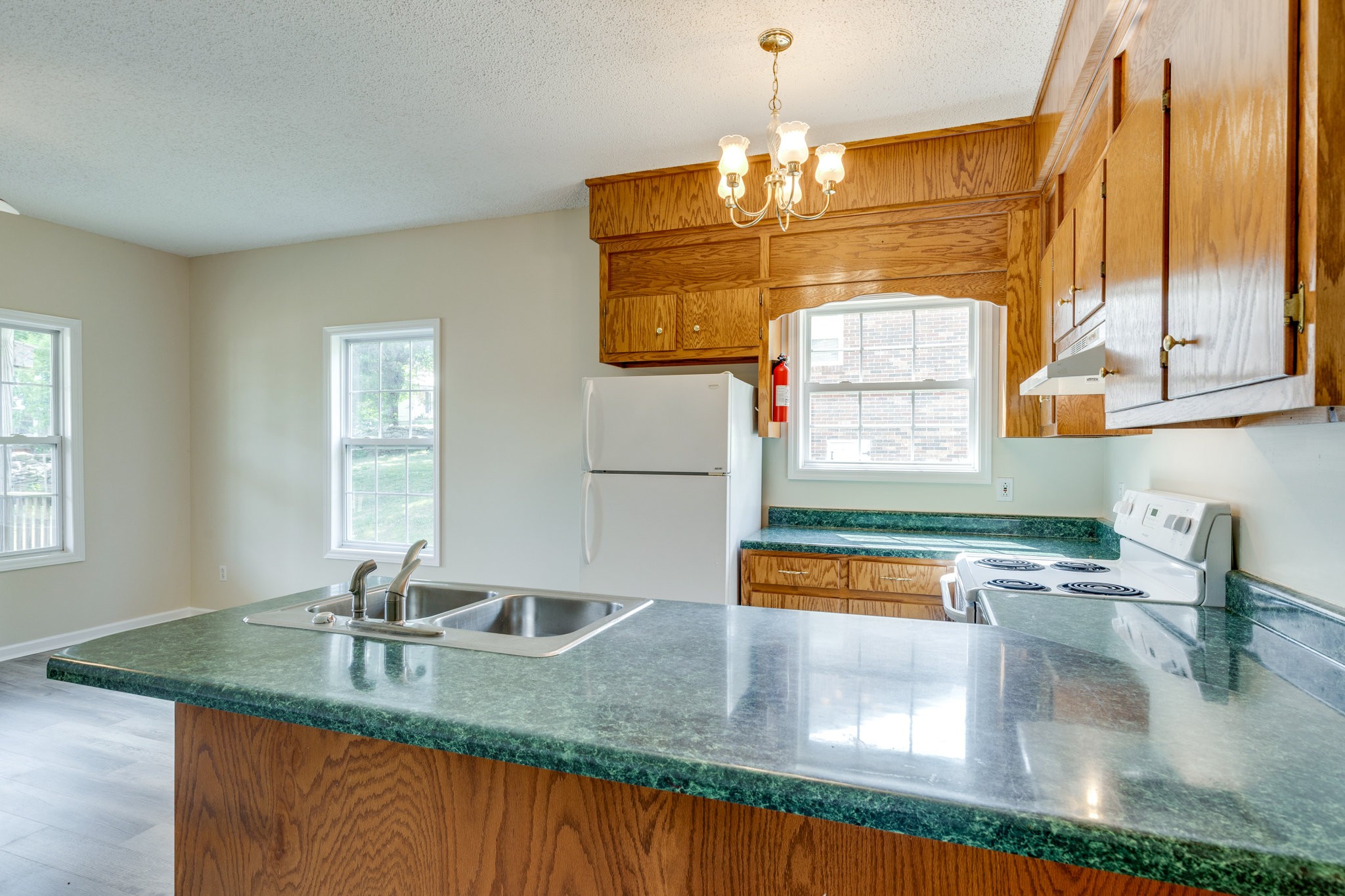 247 Locust Street Pulaski, TN 38478 - Photo 18 of 44