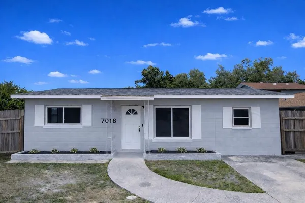 $2,750 | 7018 54th Avenue North, St. Petersburg, FL 33709