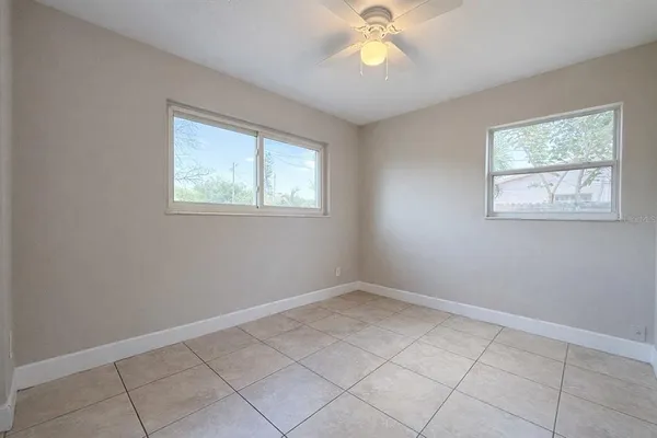 $2,750 | 7018 54th Avenue North, St. Petersburg, FL 33709