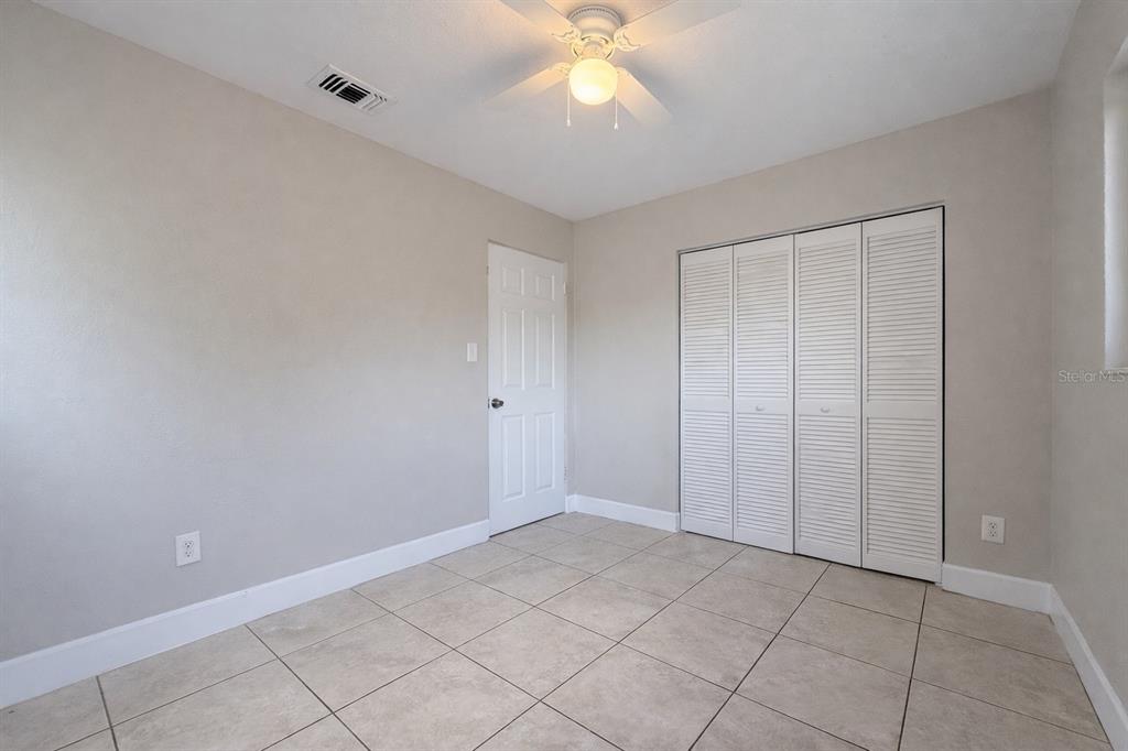 7018 54th Avenue North St. Petersburg, FL 33709 - Photo 12 of 19