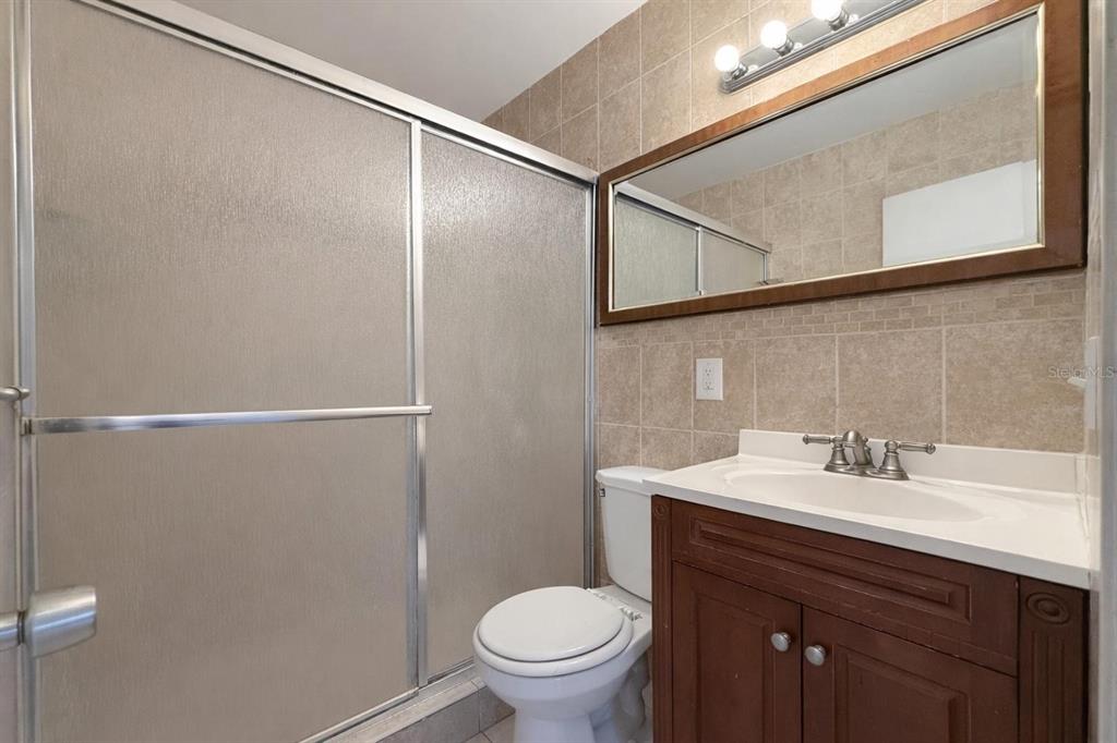 7018 54th Avenue North St. Petersburg, FL 33709 - Photo 3 of 19