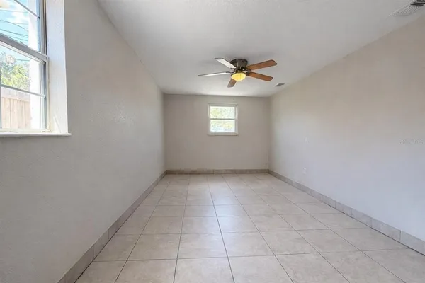 $2,750 | 7018 54th Avenue North, St. Petersburg, FL 33709