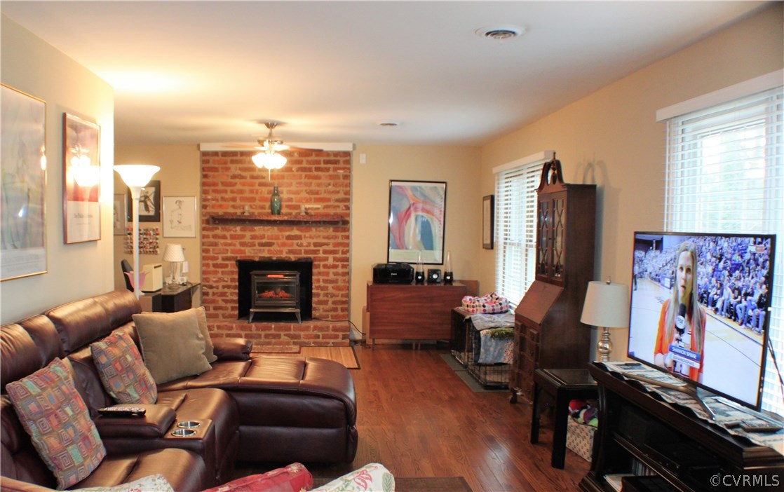 9631 Morley Road Midlothian, VA 23112 - Photo 5 of 42