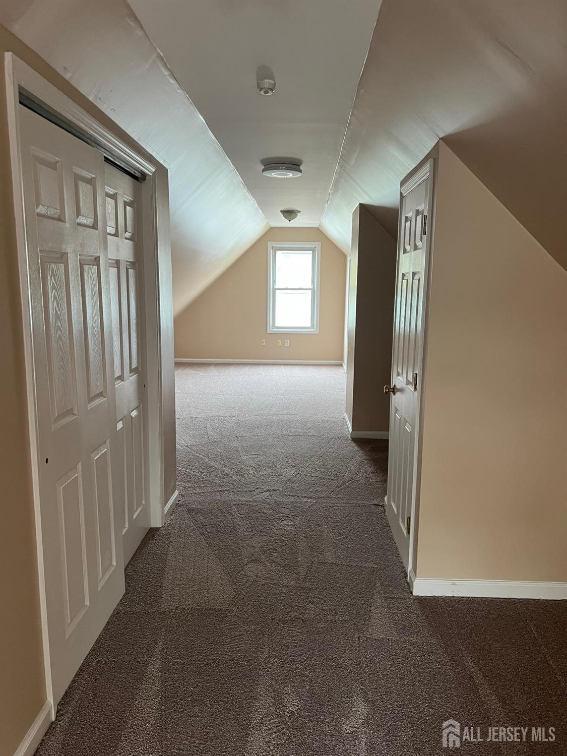 399 Park Avenue Perth Amboy, NJ 08861 - Photo 10 of 12