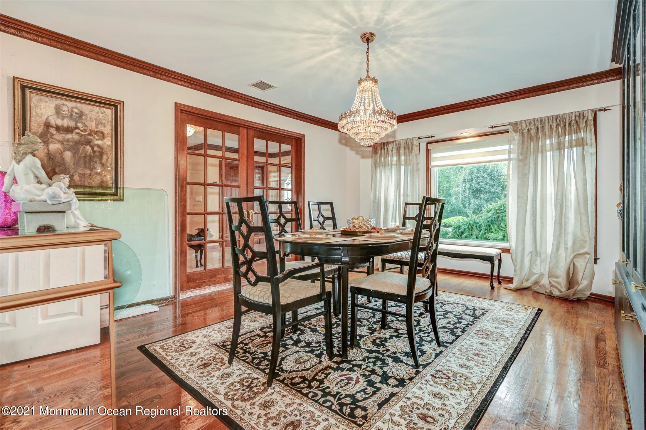 10 Shilling Road Manalapan, NJ 07726 - Photo 13 of 34 DINING ROOM