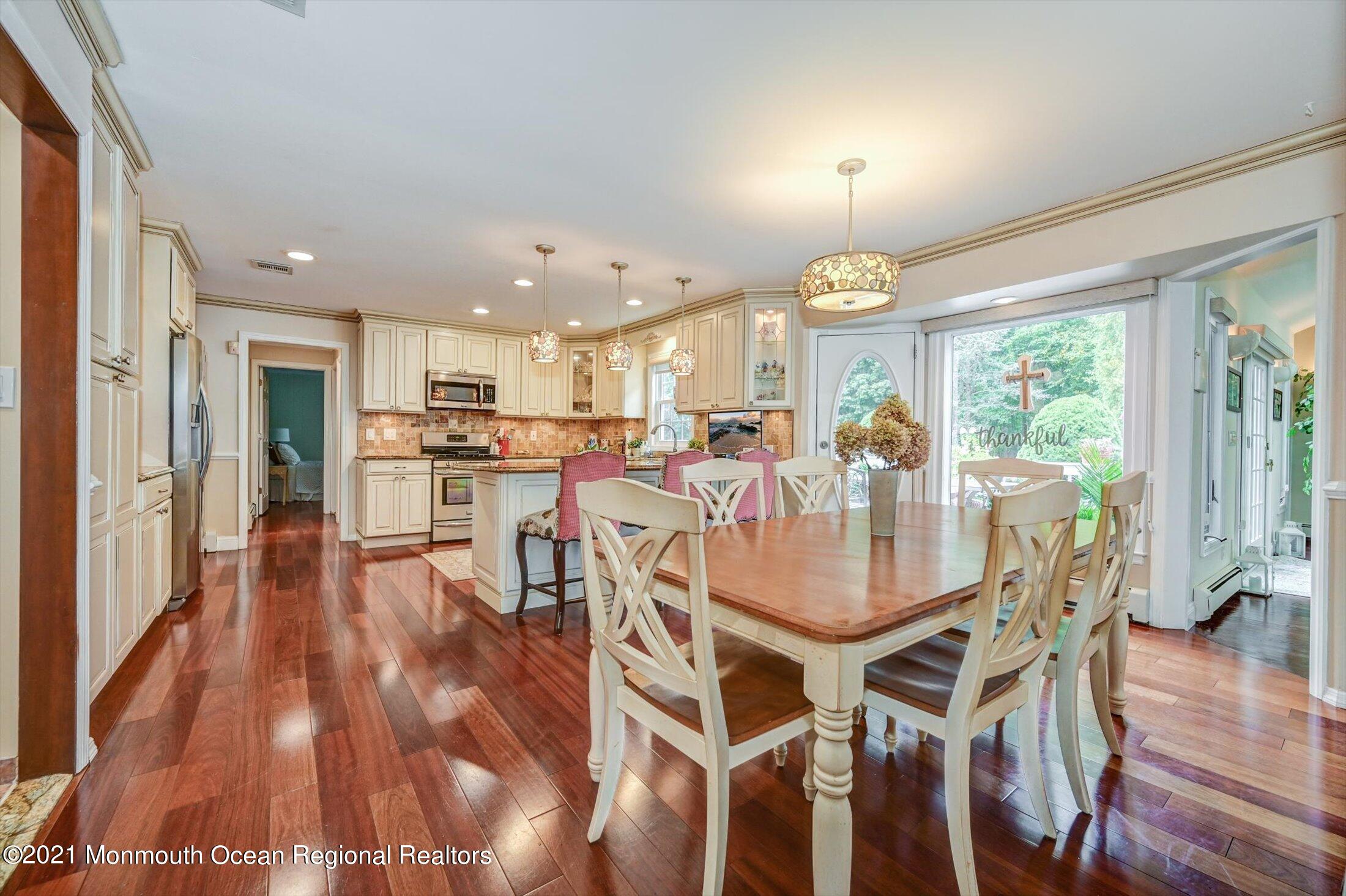 10 Shilling Road Manalapan, NJ 07726 - Photo 16 of 34 KITCHEN