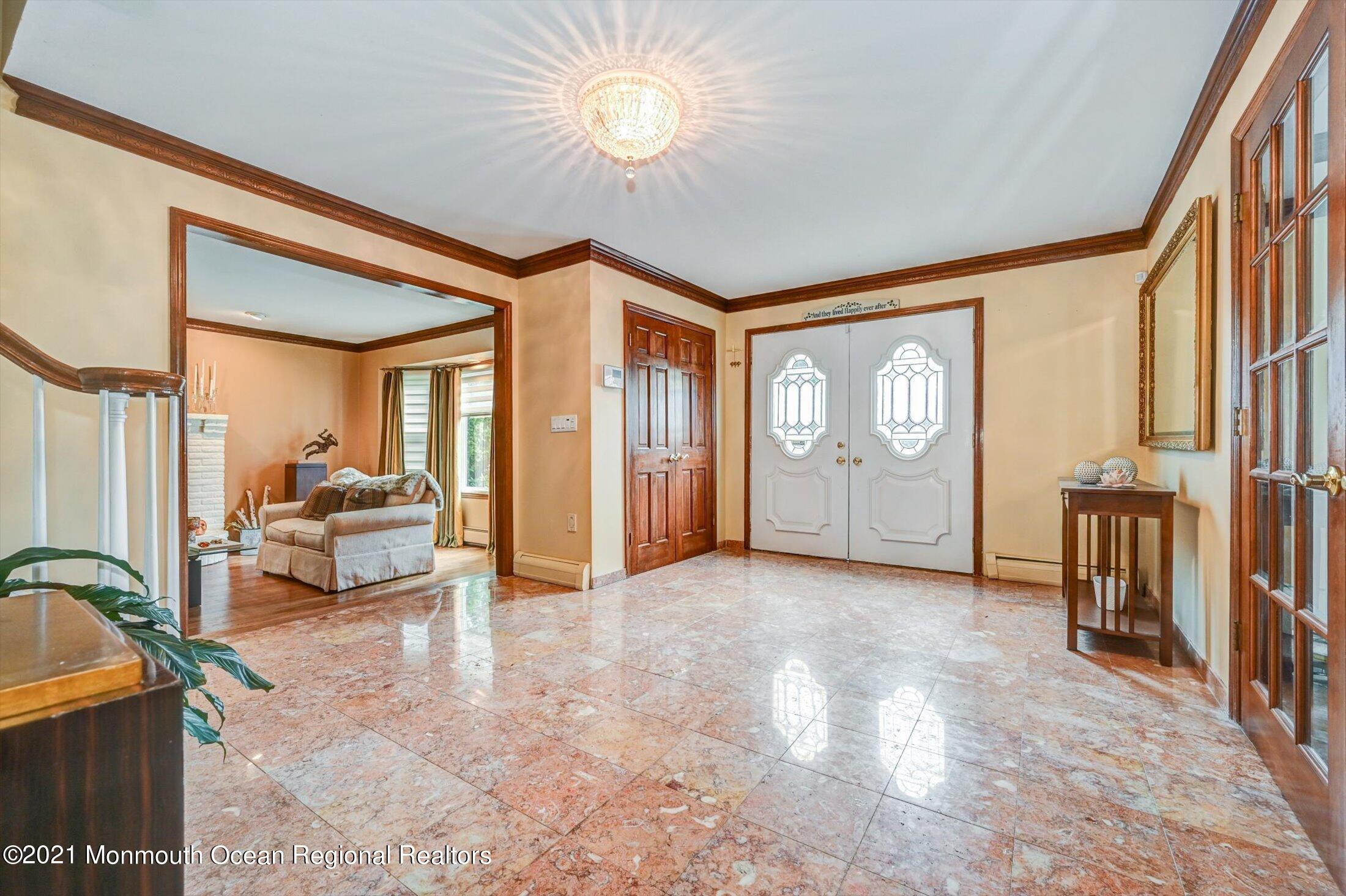 FOYER