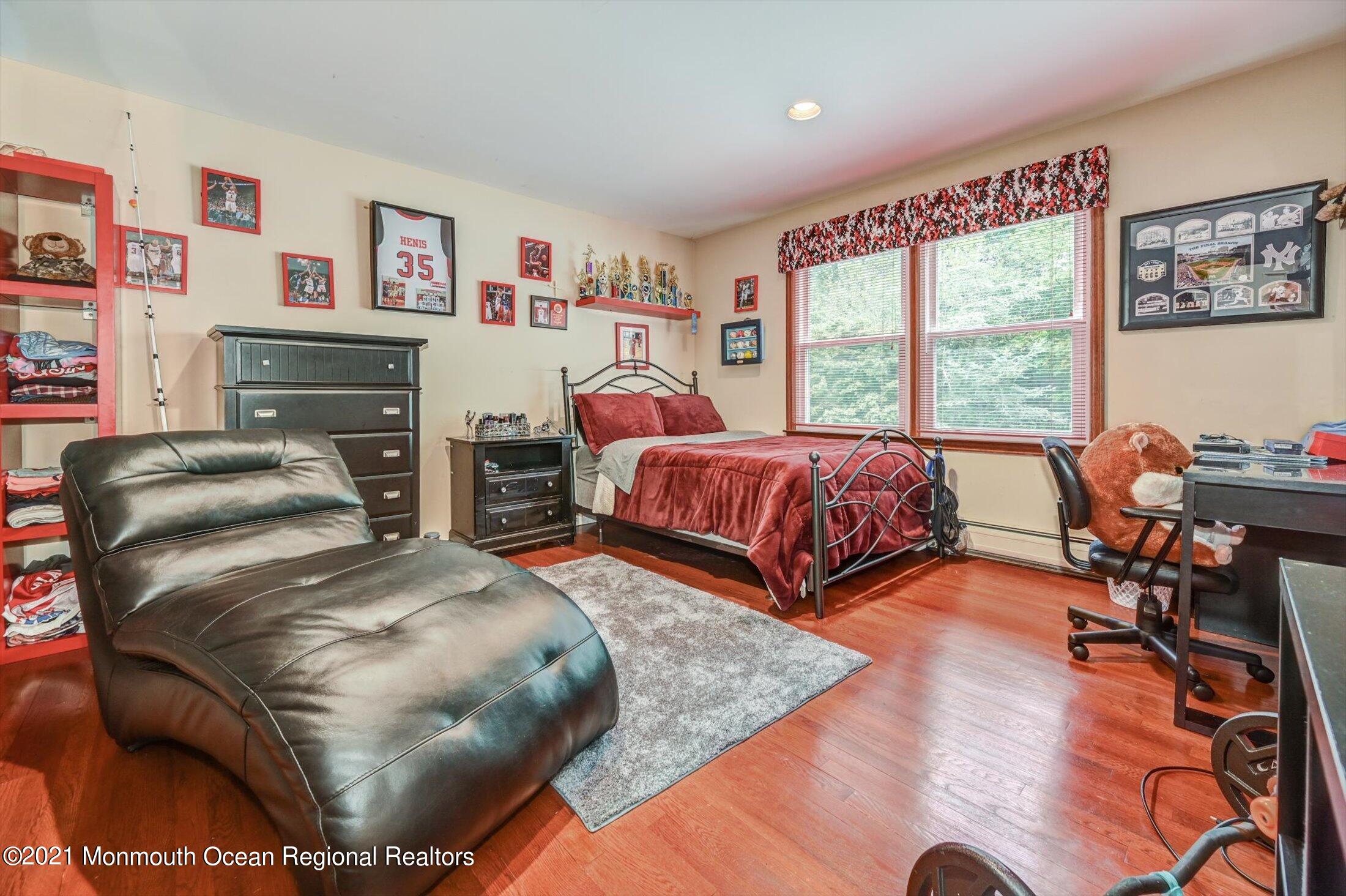 10 Shilling Road Manalapan, NJ 07726 - Photo 25 of 34 BEDROOM