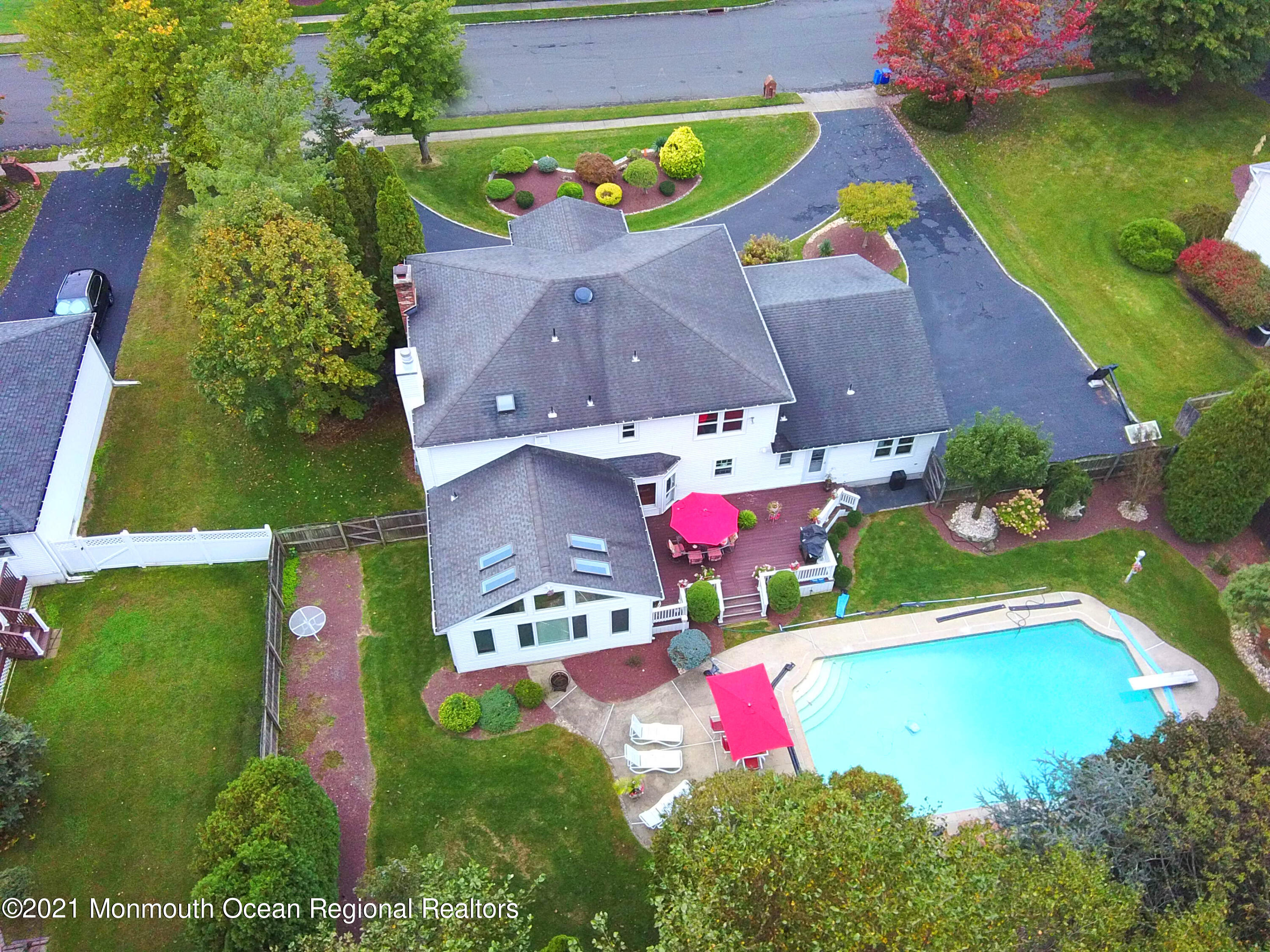 10 Shilling Road Manalapan, NJ 07726 - Photo 31 of 34 ARIEL VIEW OF POOL