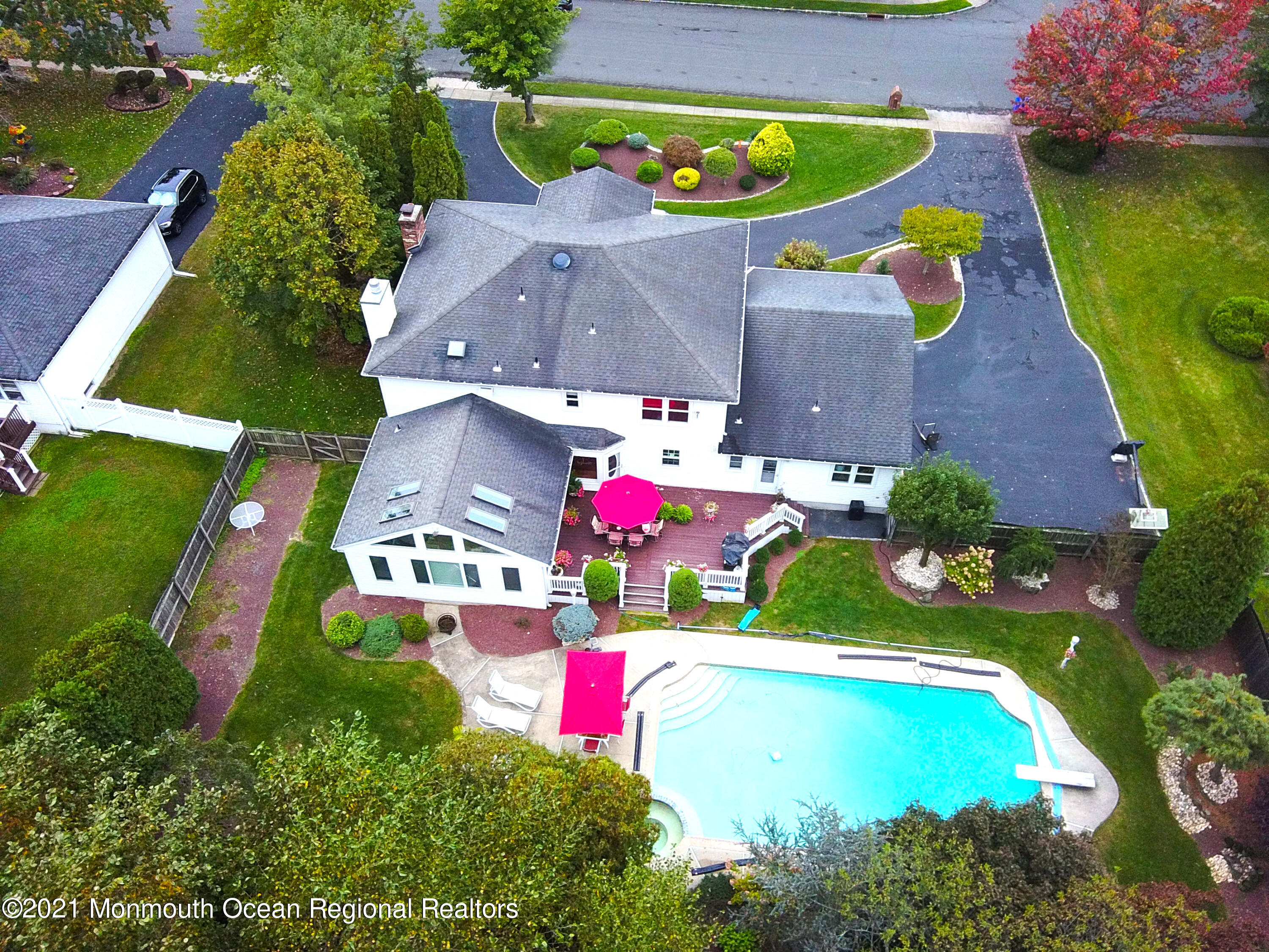 10 Shilling Road Manalapan, NJ 07726 - Photo 32 of 34 ARIEL VIEW OF POOL