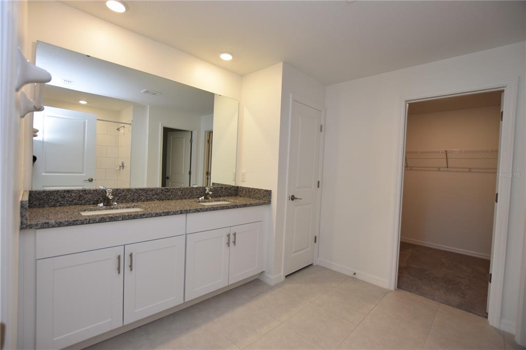 1940 Red Loop Lakeland, FL 33801 - Photo 14 of 35