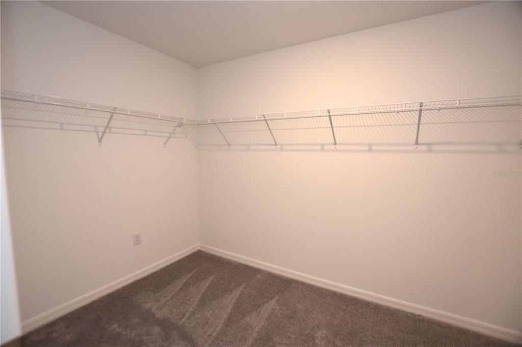 1940 Red Loop Lakeland, FL 33801 - Photo 17 of 35