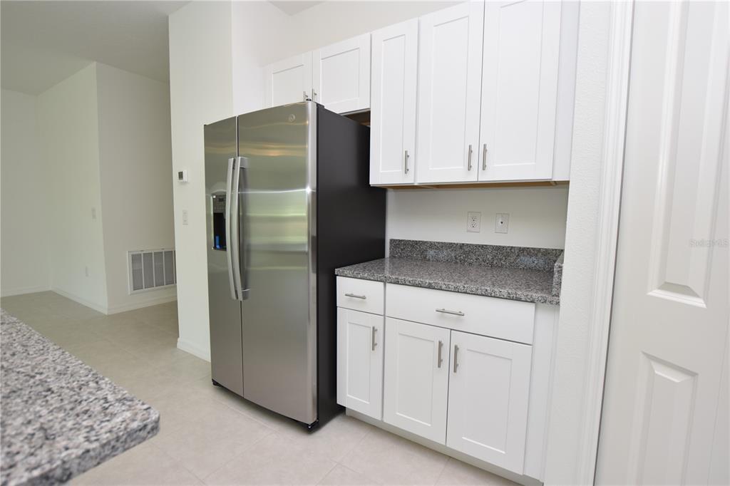 1940 Red Loop Lakeland, FL 33801 - Photo 6 of 35